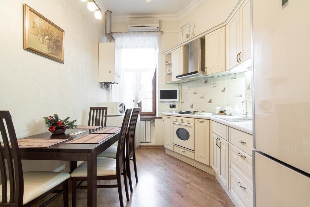 Apartamenty Na Sofievskoy Одесса Экстерьер фото