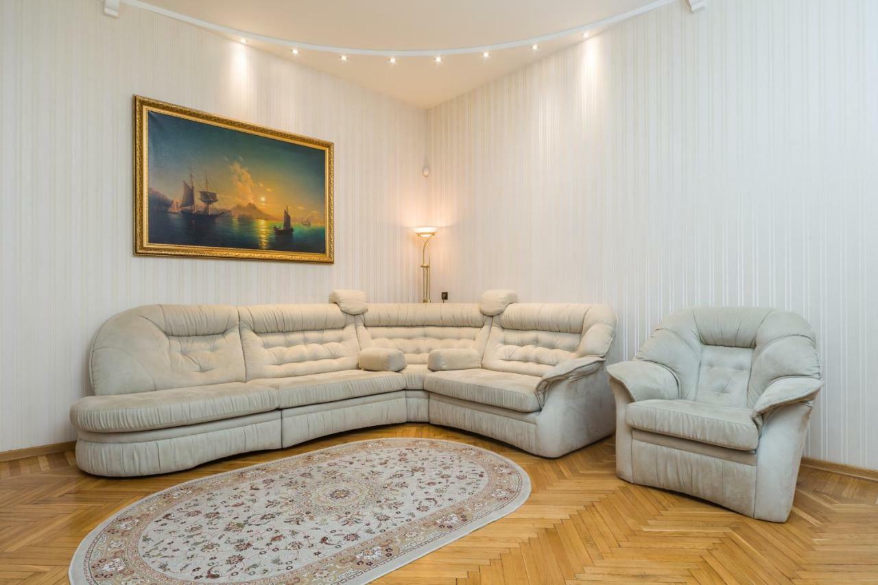 Apartamenty Na Sofievskoy Одесса Экстерьер фото