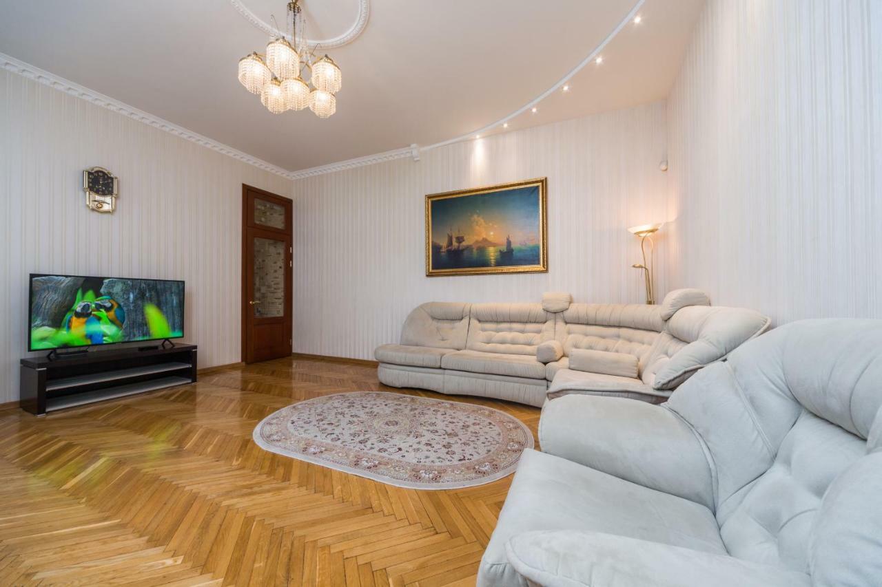 Apartamenty Na Sofievskoy Одесса Экстерьер фото