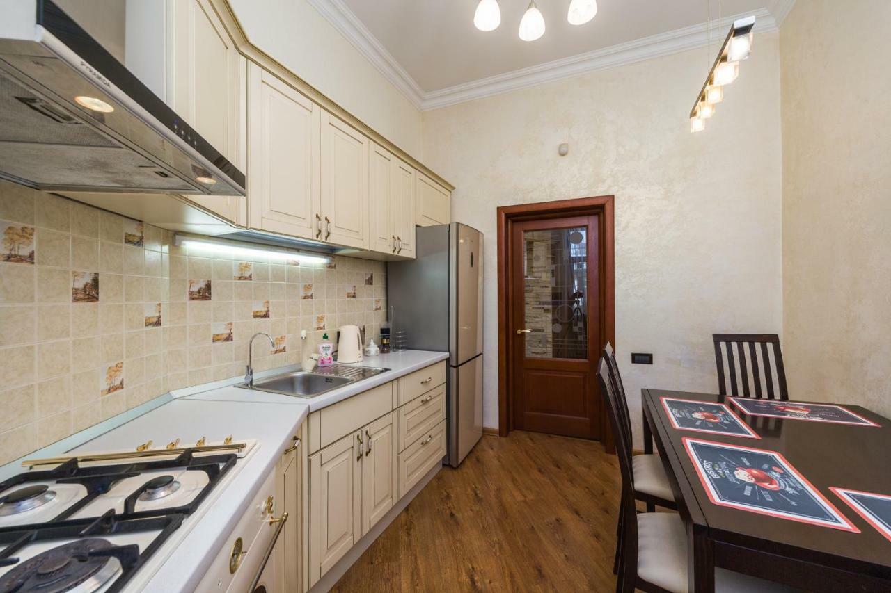 Apartamenty Na Sofievskoy Одесса Экстерьер фото