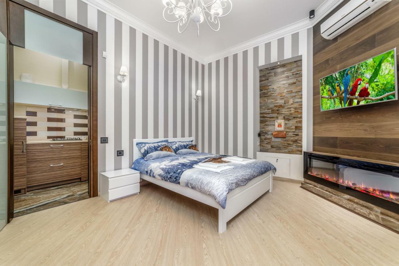 Apartamenty Na Sofievskoy Одесса Экстерьер фото
